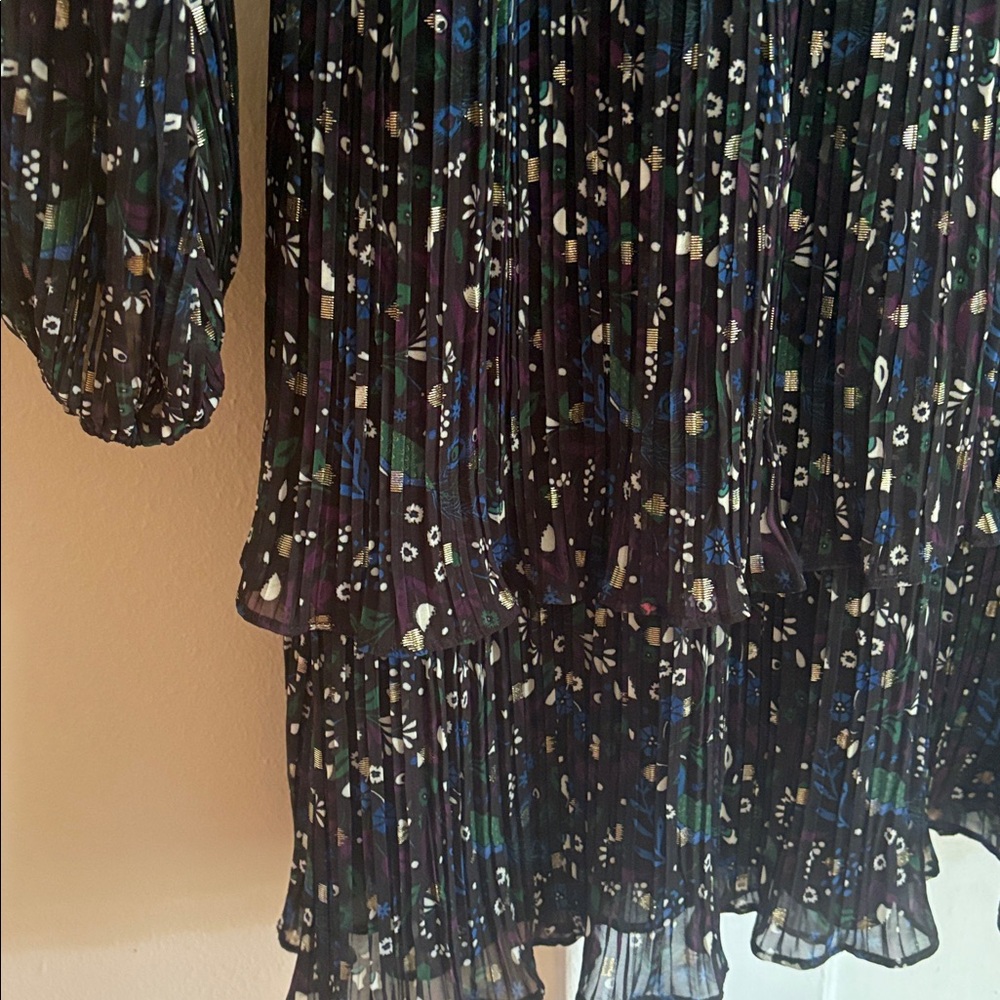 Untuckit Floral Pleated Dress.